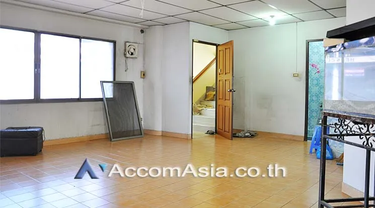 unit Office space For Rent in Ratchadaphisek, Bangkok  near MRT Sutthisan (AA14499)